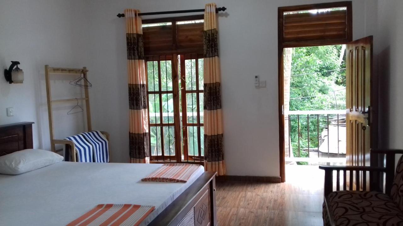 Rainbow Guest House Hikkaduwa Ngoại thất bức ảnh