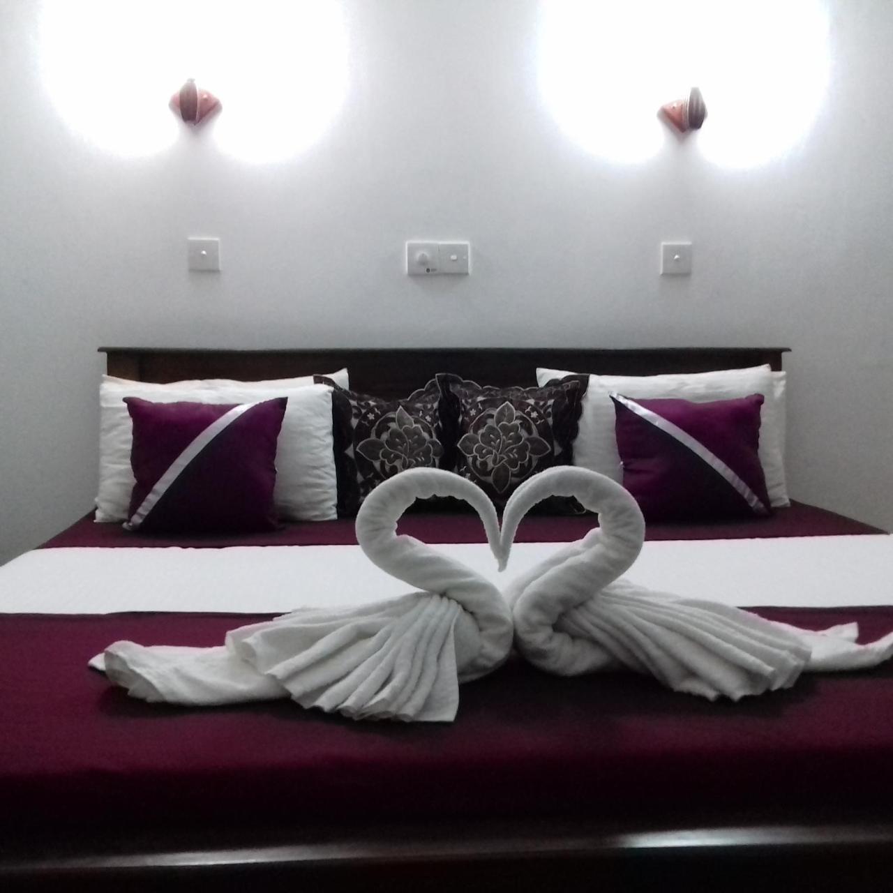 Rainbow Guest House Hikkaduwa Ngoại thất bức ảnh