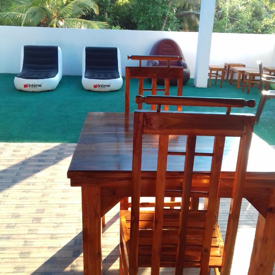 Rainbow Guest House Hikkaduwa Ngoại thất bức ảnh